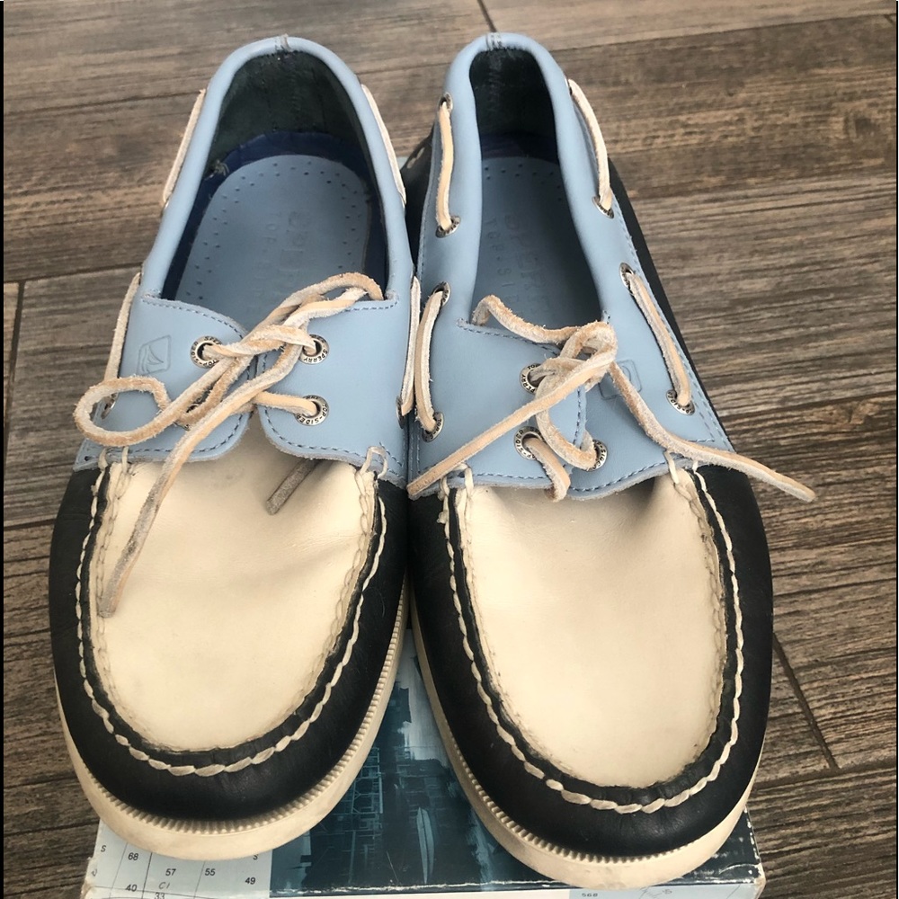 Men’s deck shoes